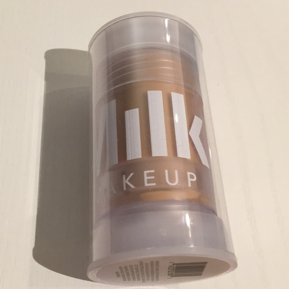 Milk blur stick 1oz